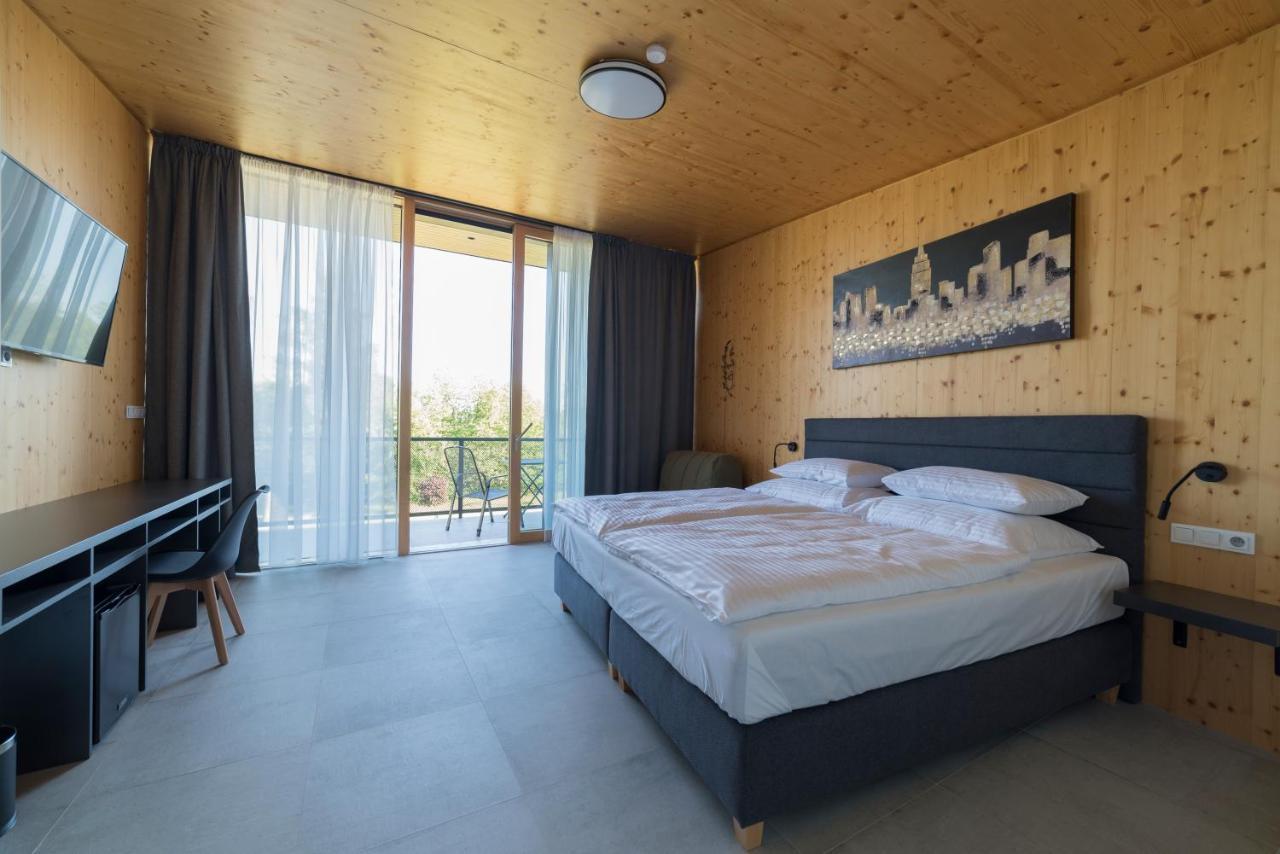 Depandance Hotelu Vitkova Hora Карлови Вари Екстериор снимка